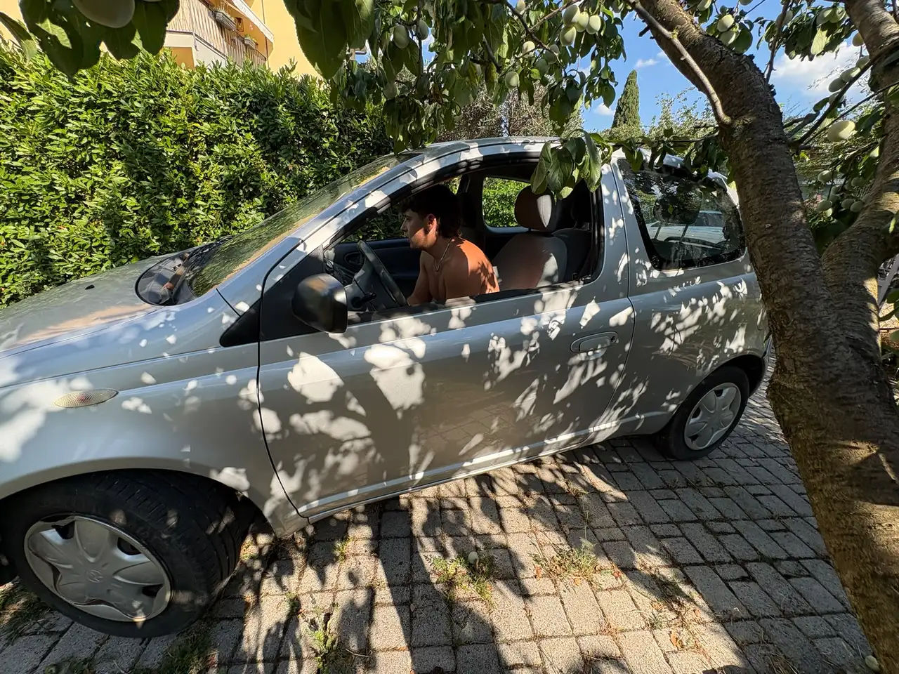 Toyota Yaris I 1999 3p 1.0, foto 3