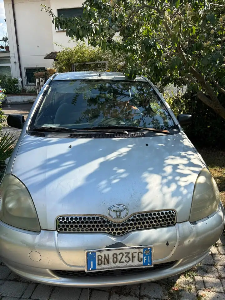 Toyota Yaris I 1999 3p 1.0, foto 4