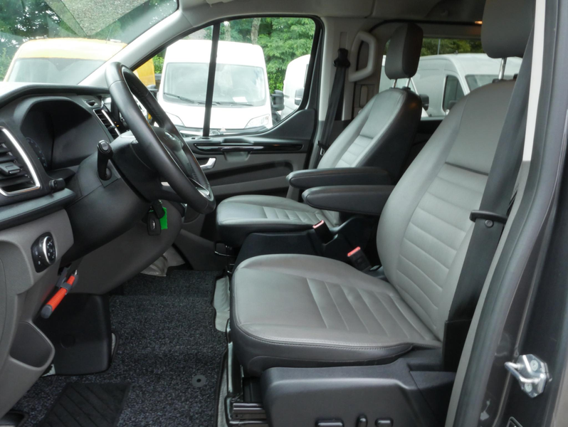 Ford Transit Custom 2.0 TDCI 170PK L2H1 Dubbel cabine Airco Limited 2 — photo 9