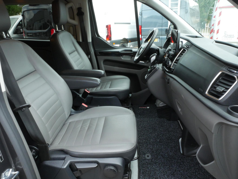 Ford Transit Custom 2.0 TDCI 170PK L2H1 Dubbel cabine Airco Limited 2 — photo 15