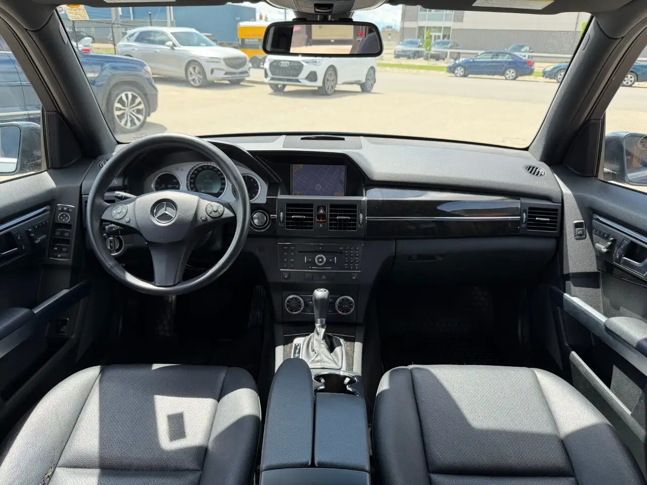 Mercedes-Benz GLK-Class снимка Mercedes-Benz GLK-Class