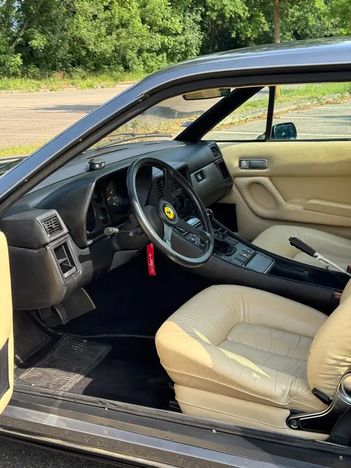 Ferrari 400 4.9i, foto 3