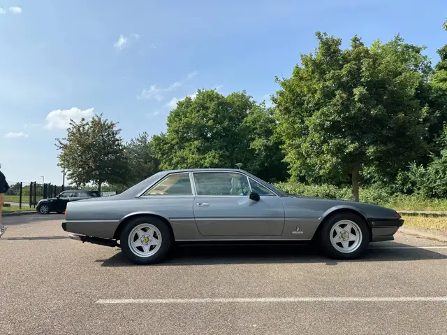 Ferrari 400 4.9i