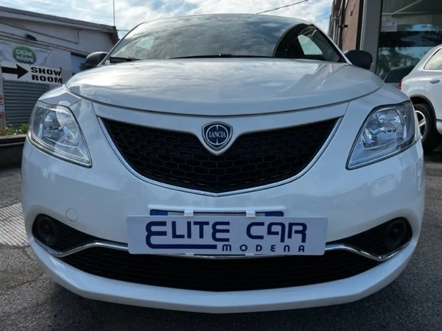 Lancia Ypsilon 1.2 8v Silver ecochic Gpl 69cv "TAGLIANDI LANCIA" Bianco - 2