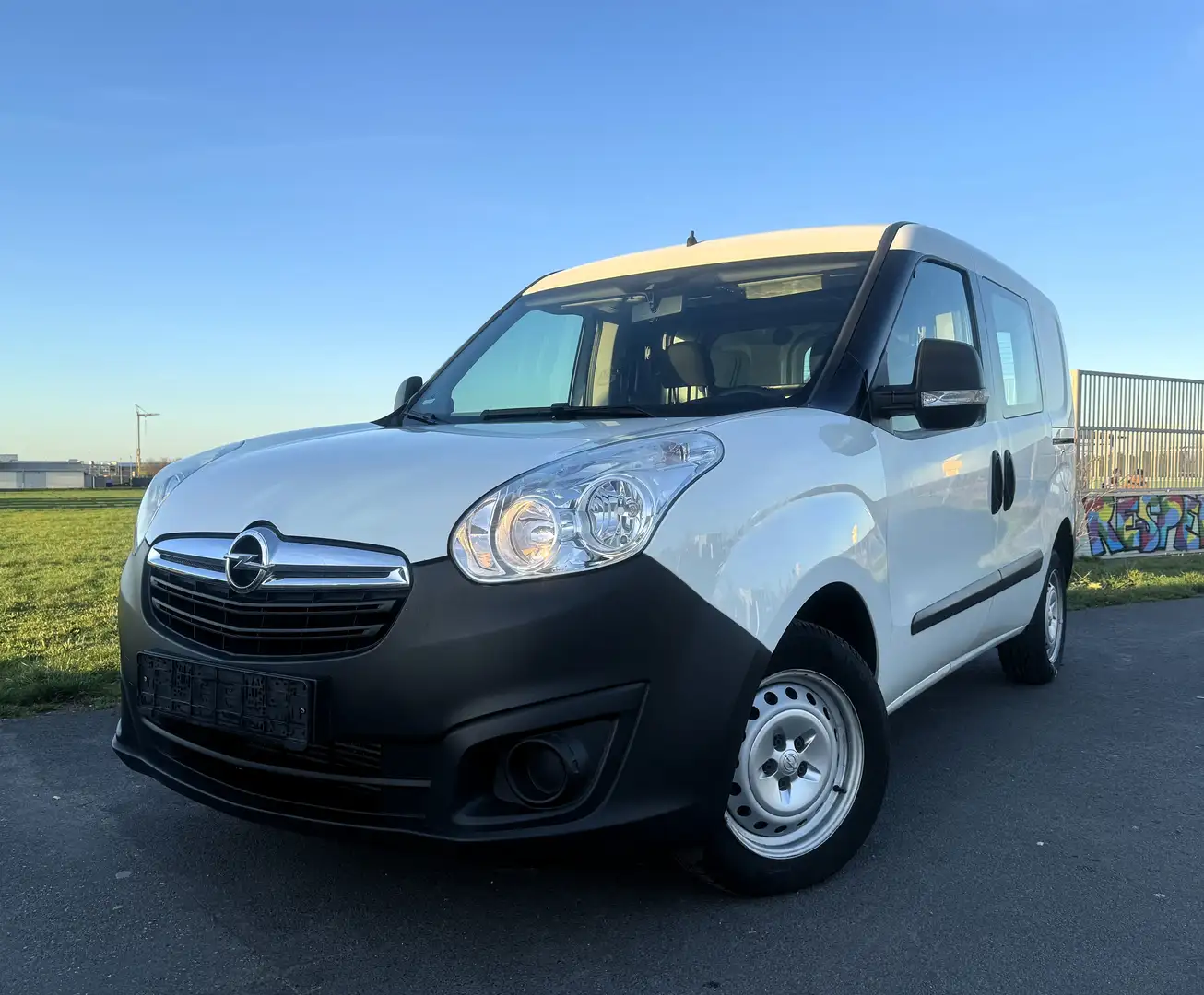 Opel Combo Kasten 2,2t*Heckflüge*2xSchibetür*Klima*USB Weiß - 1