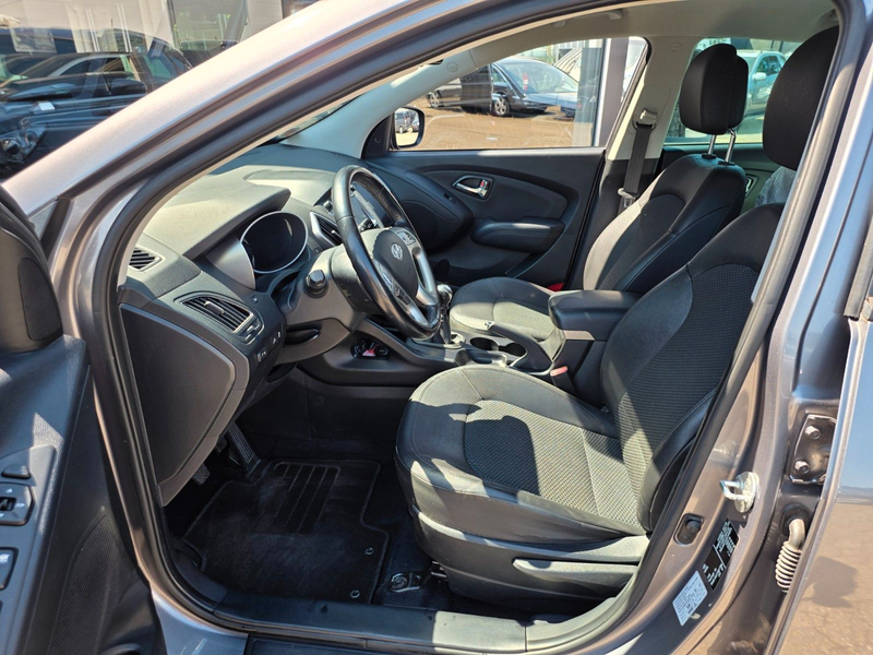 Hyundai iX35 5 Star Edition PDC/KAMERA/TEILLEDER/8 FACH — photo 12