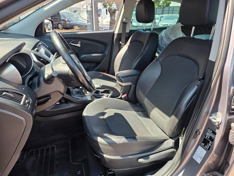 Hyundai iX35 5 Star Edition PDC/KAMERA/TEILLEDER/8 FACH — photo 15