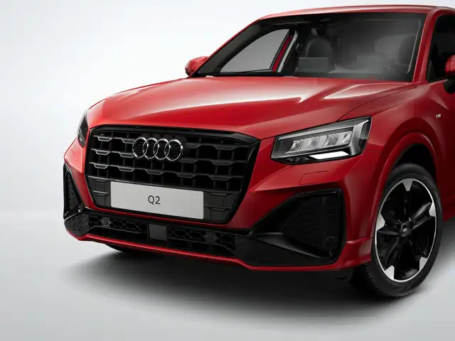 Audi Q2 view 7