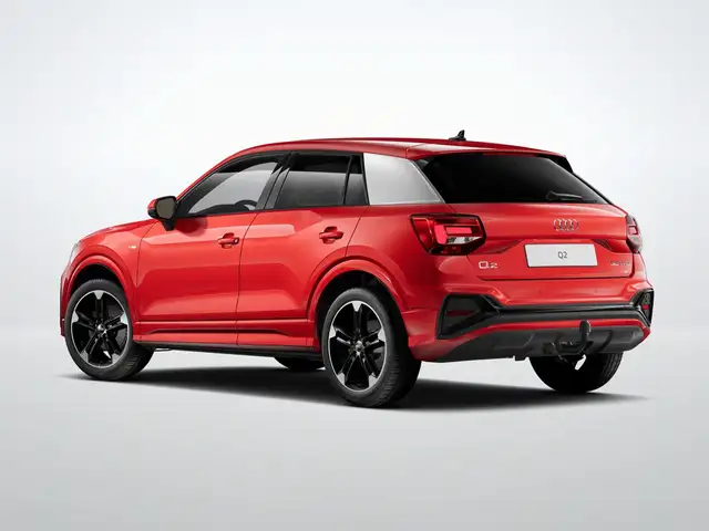 Audi Q2 view 5