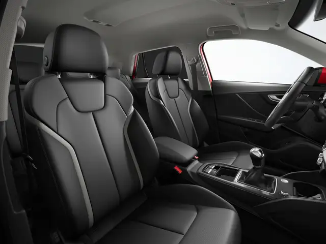 Audi Q2 view 8