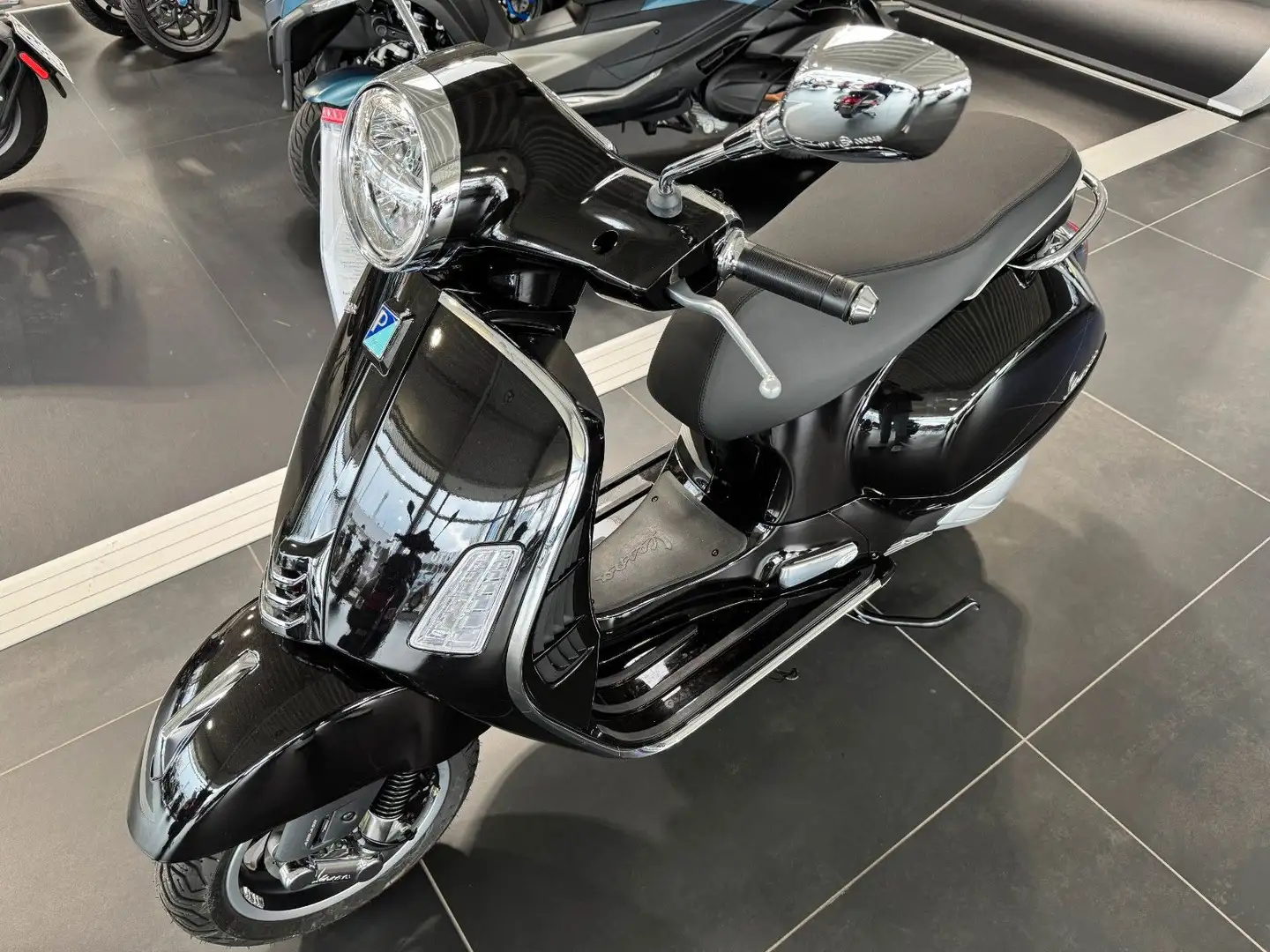 Vespa GTS 310 E5+ ABS Super sofort verfügbar Euro 5+ Чорний - 1