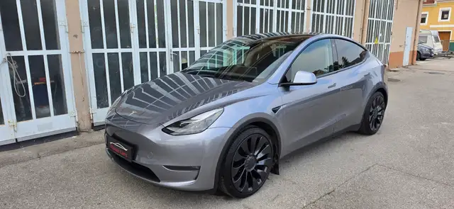 Tesla Model Y Performance AWD*AHK*Autopilot*20zoll*Sofort Kredit