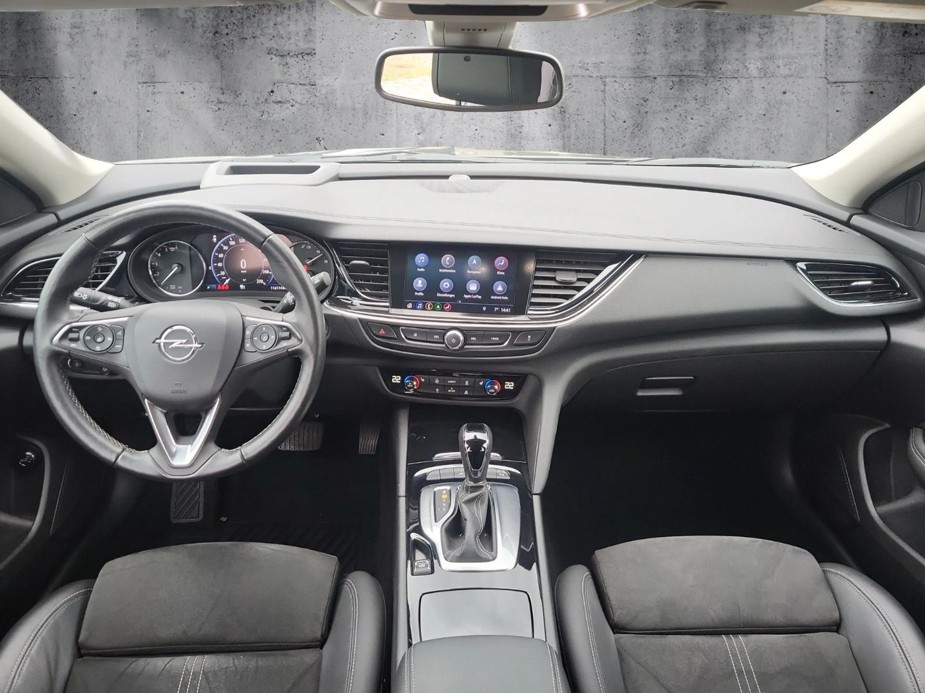 Opel Insignia B ST Premium "Innovation" 1-Hand/20Zoll — photo 11