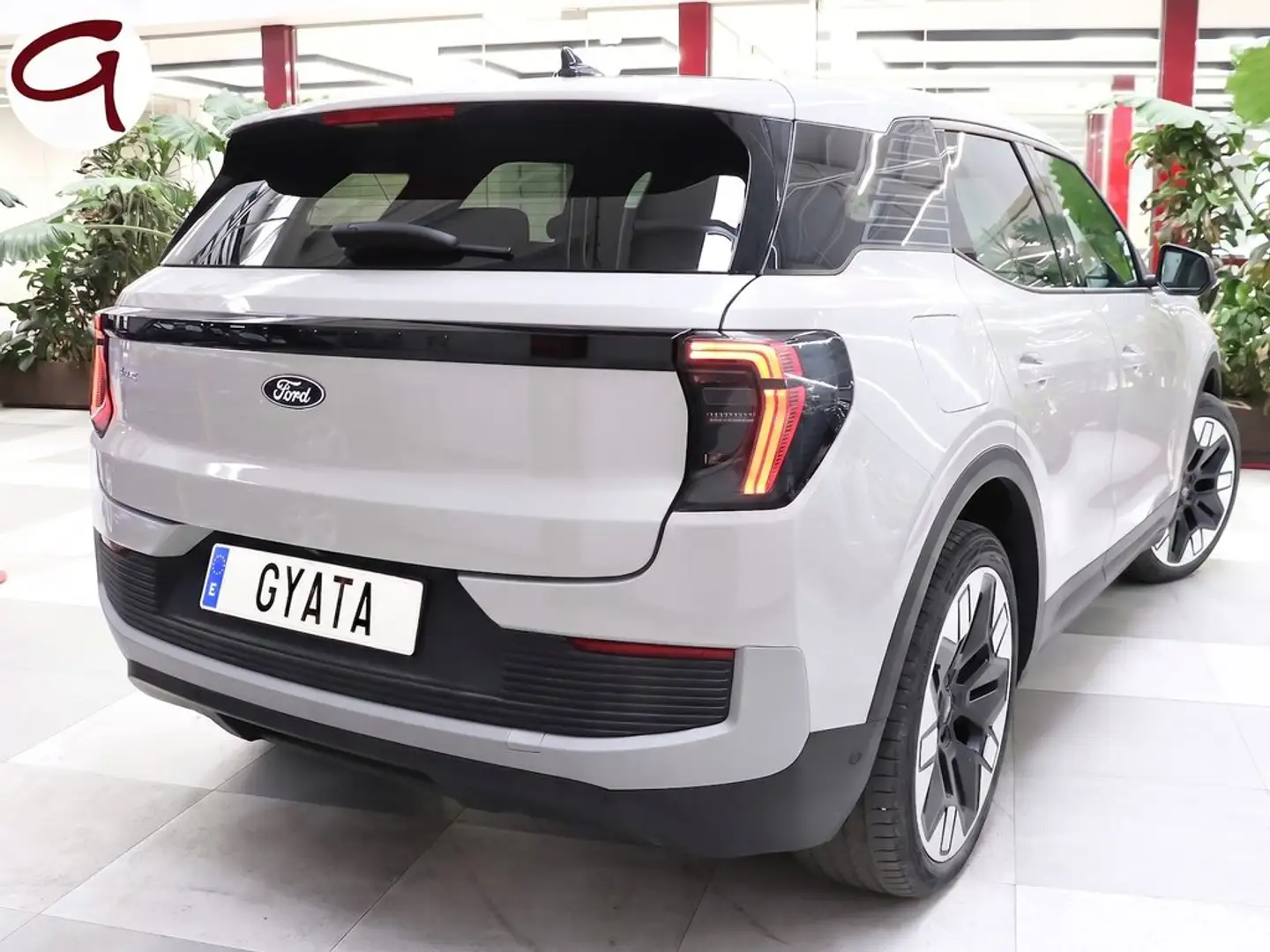 Ford Explorer RWD Rango Extendido Premium 77kWh Blanco - 2