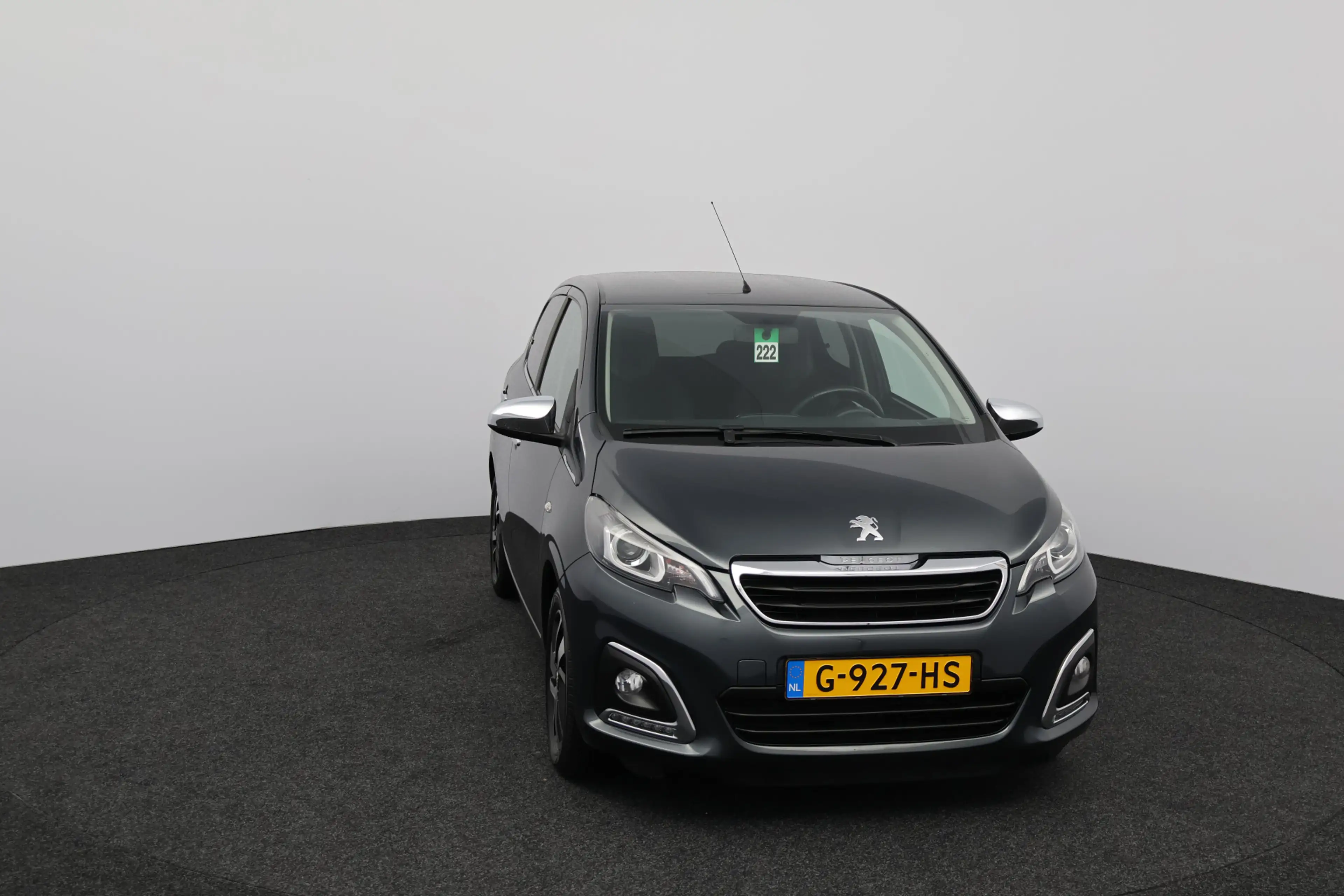 Peugeot 108 1.0 e-VTi Allure/ 5-Drs/ Camera/ Apple + Android/ — photo 8