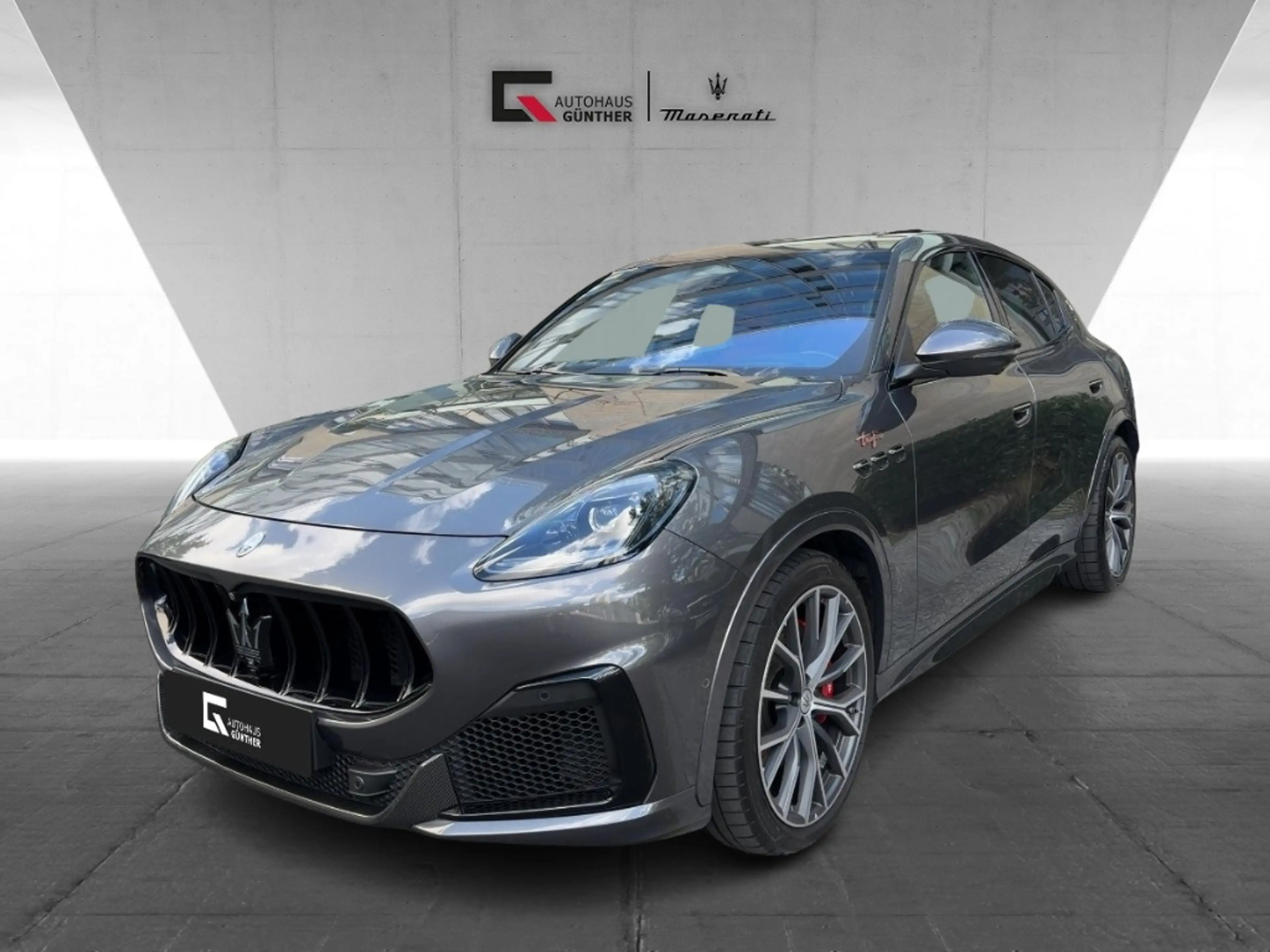 Maserati Grecale Trofeo 3.0 V6 530HP - Maserati Approved
