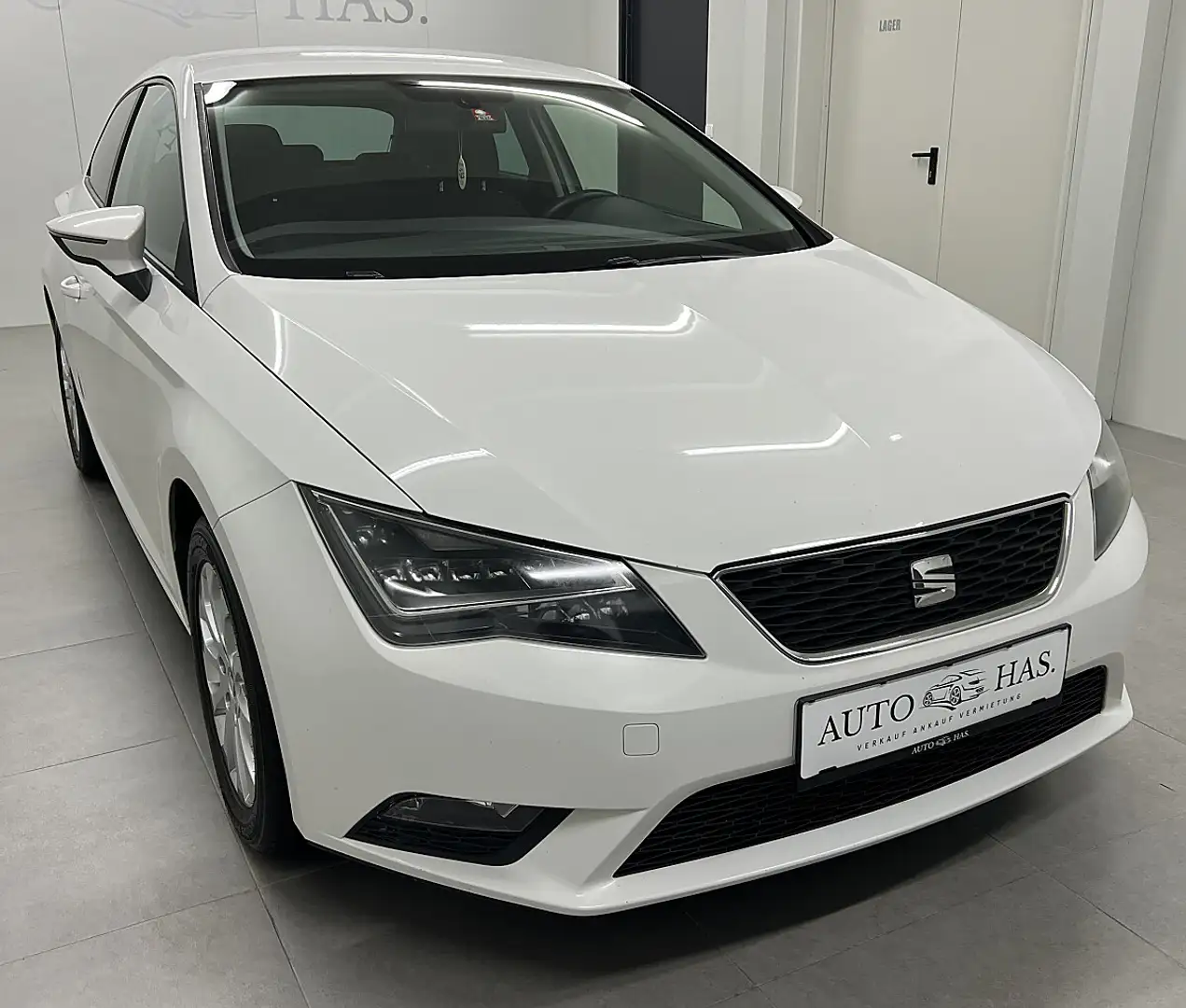 SEAT Leon SC Style 1,2 TSI Start-Stopp *LED*Bluetooth* Weiß - 1