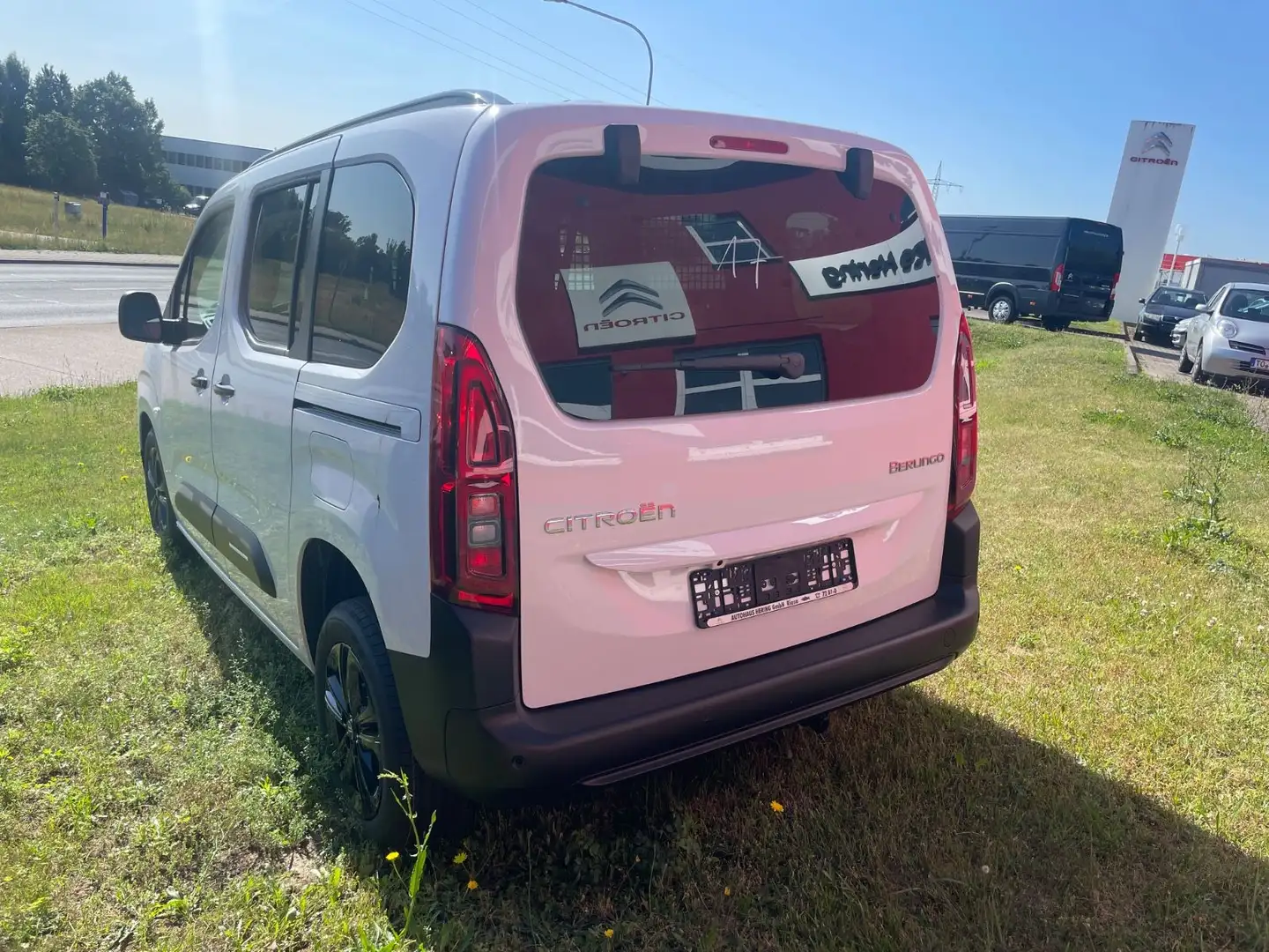 Citroen Berlingo MPV Plus M*LED*DAB* Weiß - 2