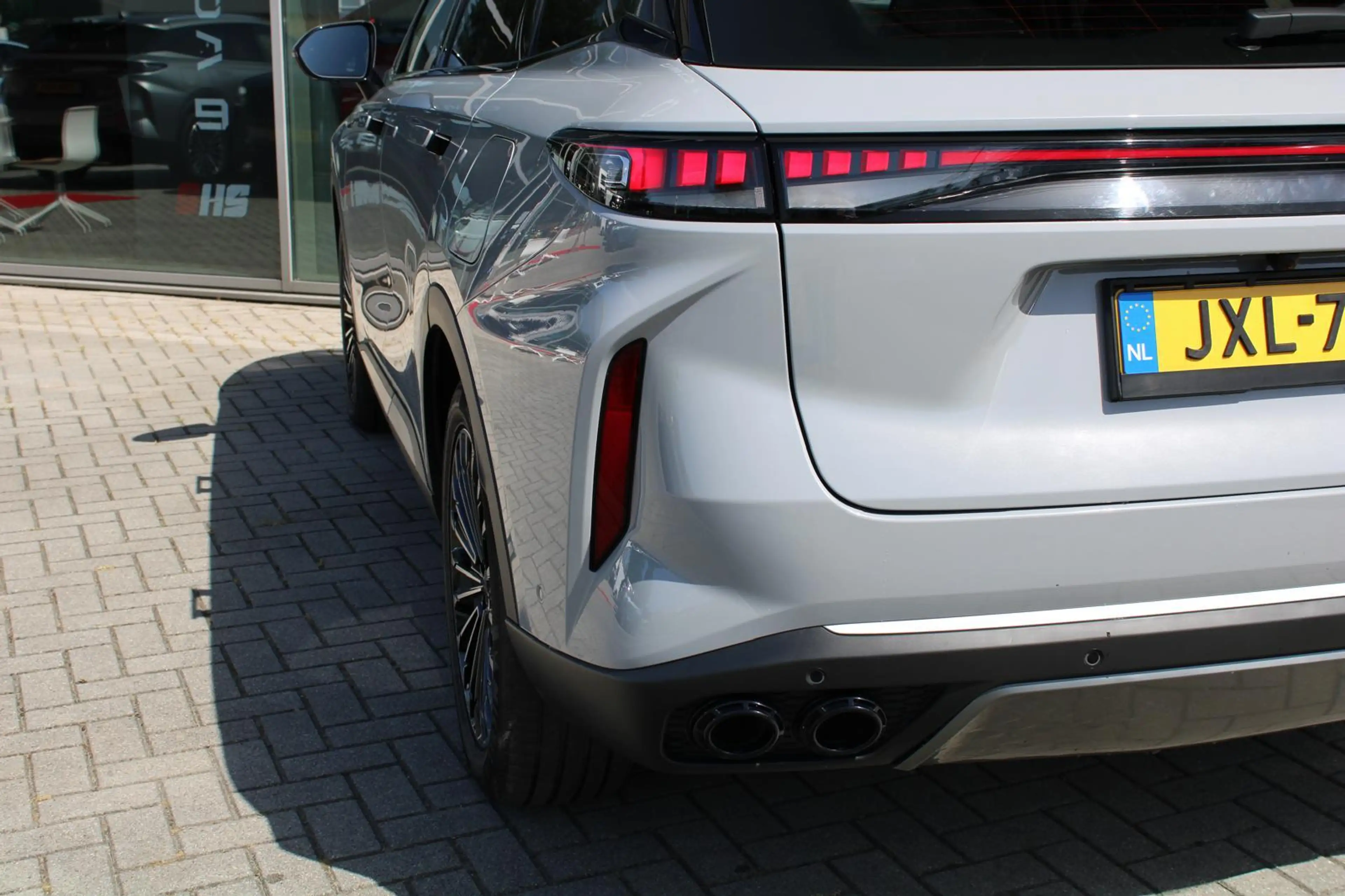 Omoda 9 SHS-P Premium | PHEV l — photo 14