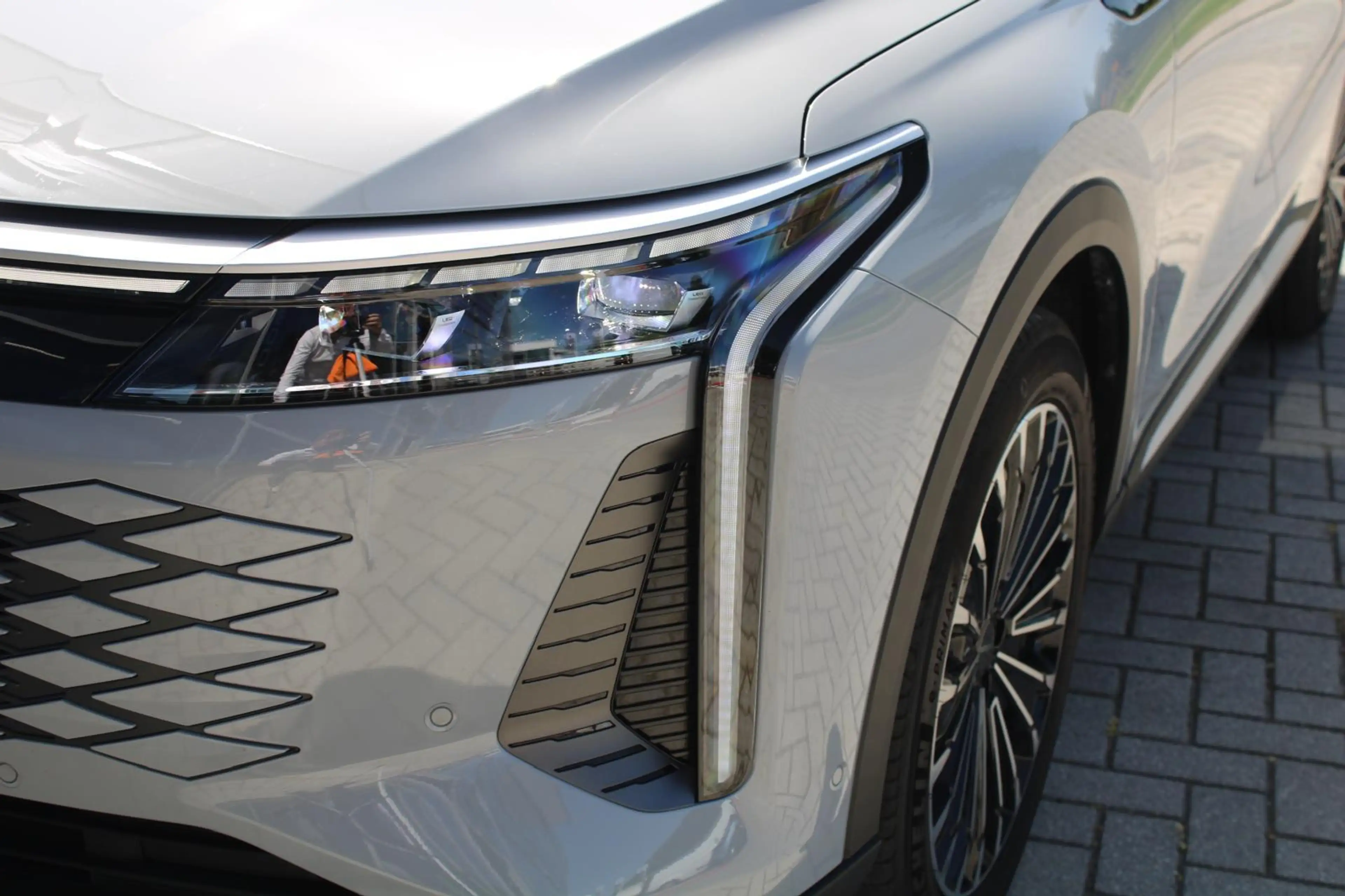 Omoda 9 SHS-P Premium | PHEV l — photo 9