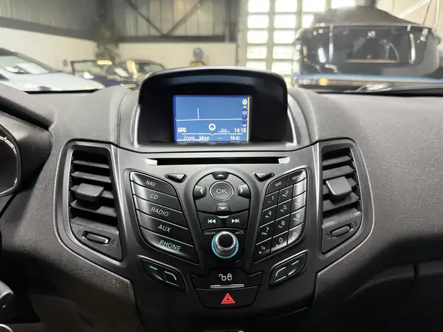Ford Fiesta view 14