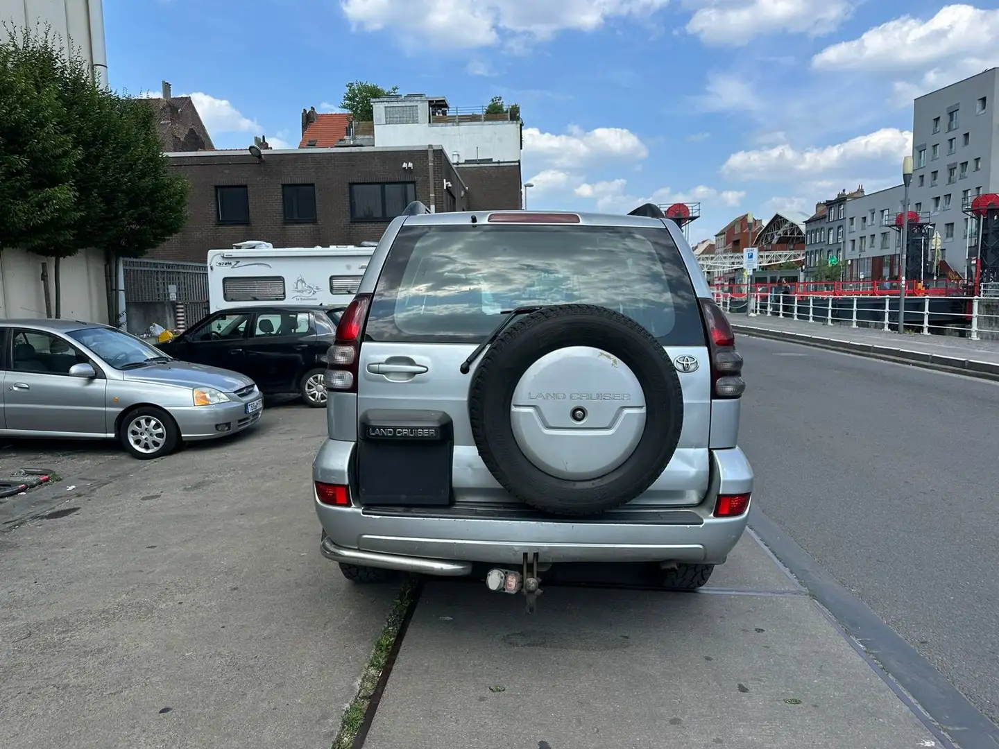 Toyota Land Cruiser 3.0 Turbo D-4D     EXPORT - 2