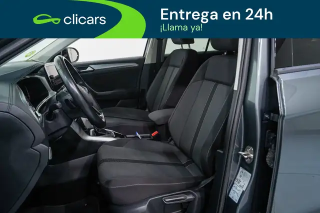 Volkswagen T-Roc view 14