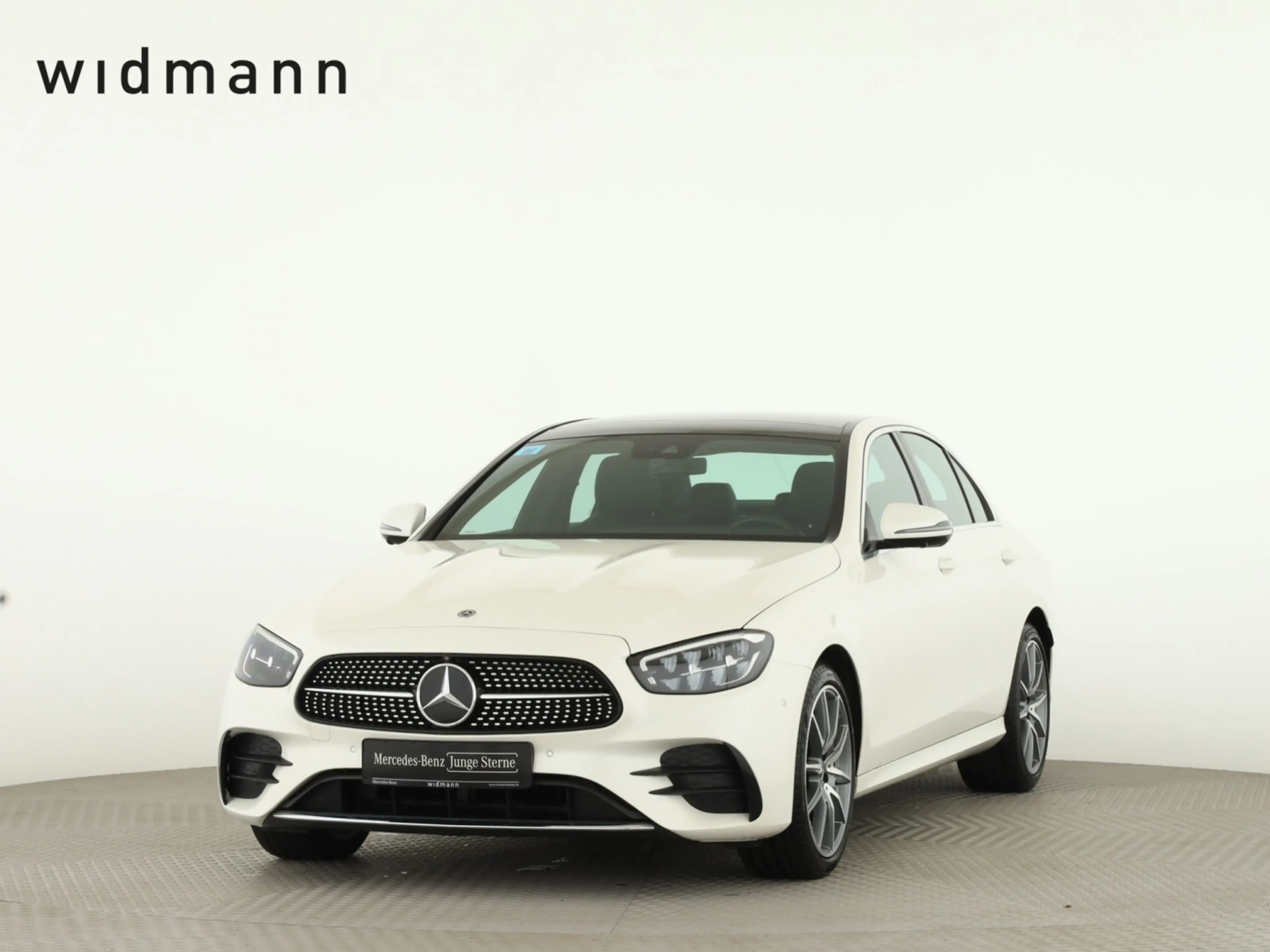 Mercedes-Benz E 220 d 4M *AMG*Panorama*Standheizung*360°Kamera