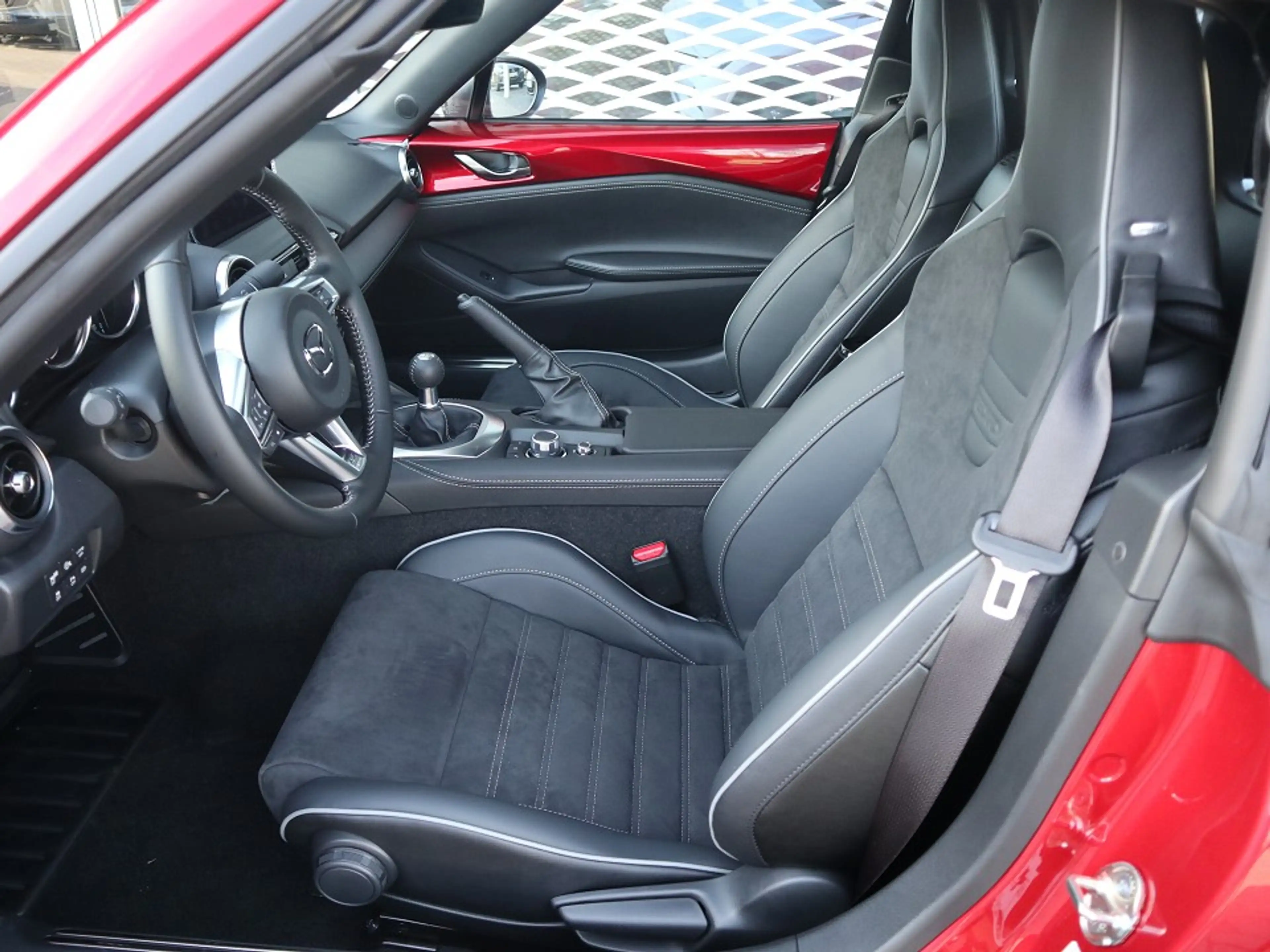 Mazda MX-5 2027 RF RHT G-136 Homura Recaro Bilstein Brembo Ma — photo 12