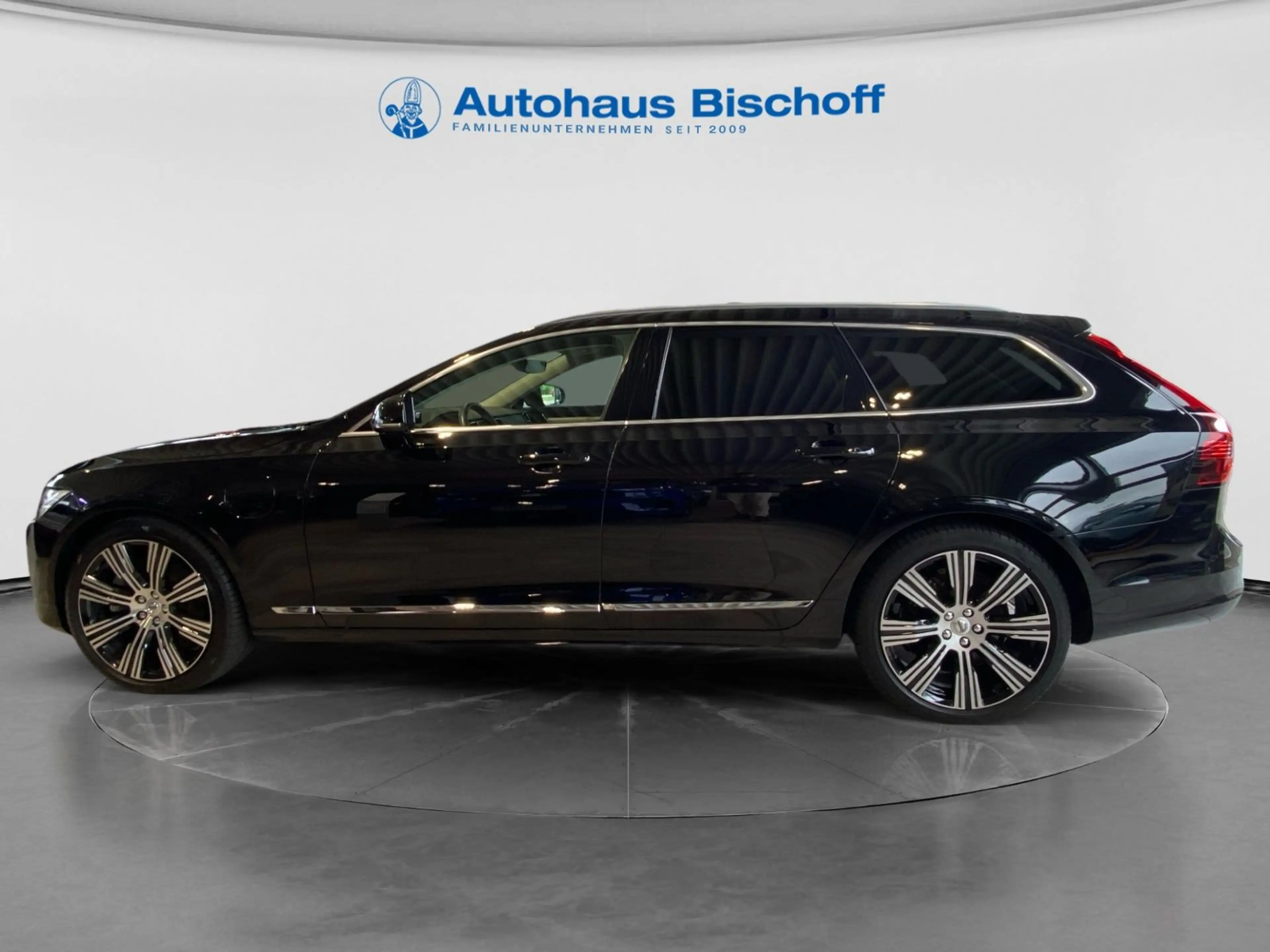 Volvo V90 T8 TwinEngine AWD Ultimate Bright Plug-In AH — photo 9