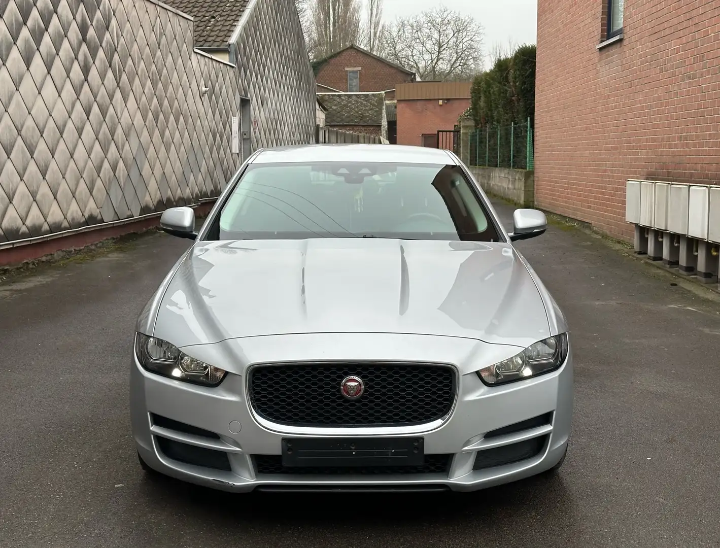 Jaguar XE 2.0 D 2017// 147.000km// AC// GPS// - 2