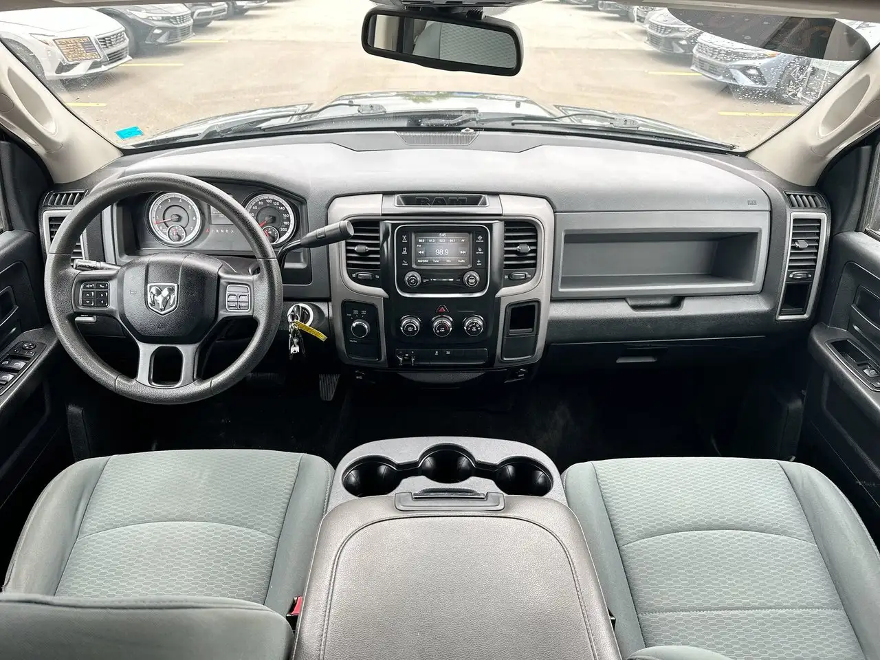 RAM 1500 снимка RAM 1500