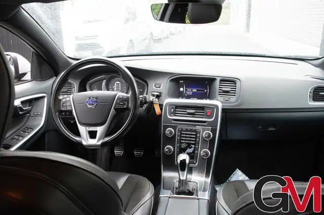 Volvo V60 view 16