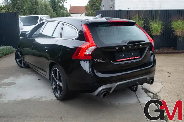 Volvo V60 view 2