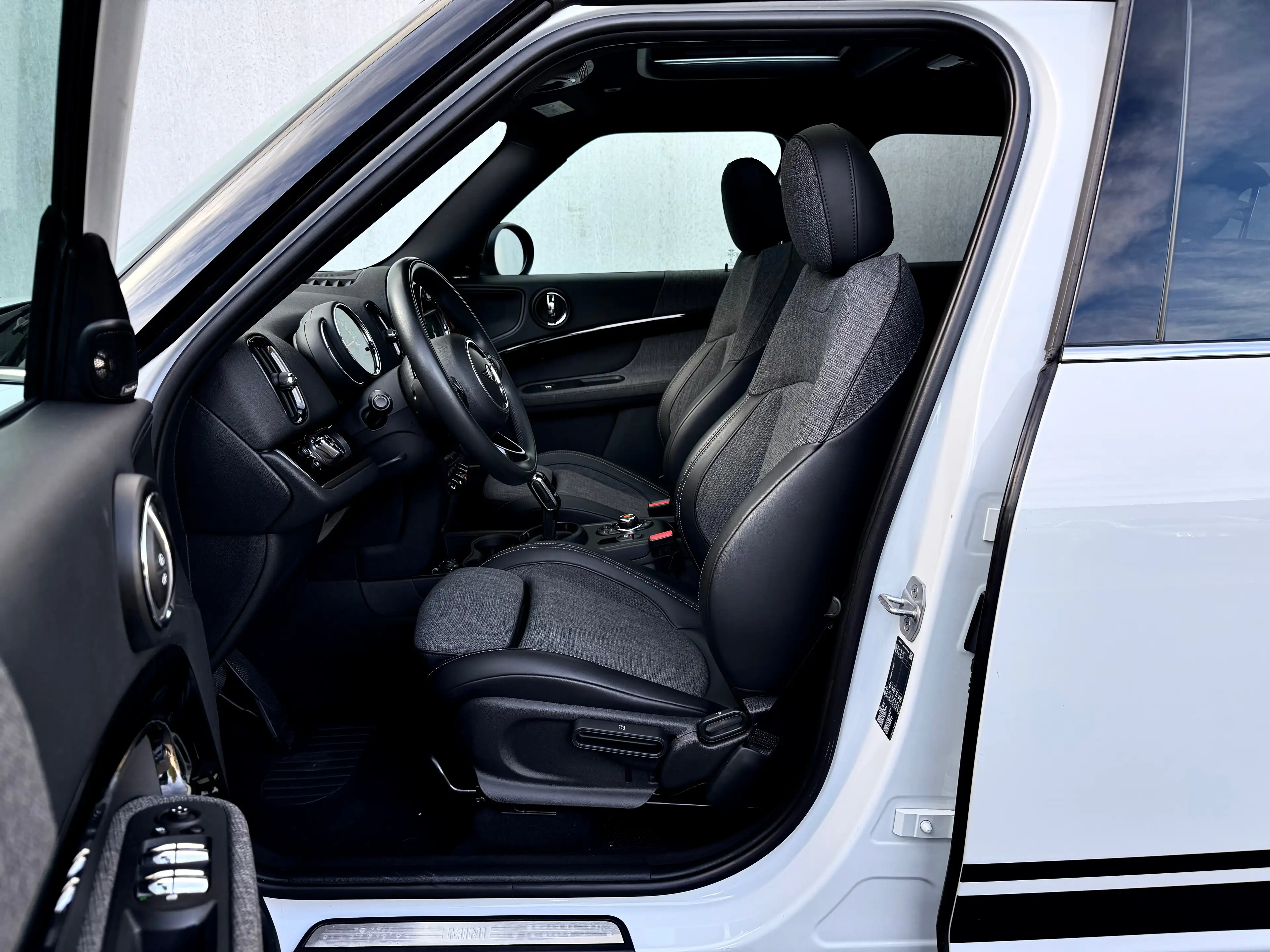 MINI Cooper D Countryman 2.0dA 136CV 06/2020 BAUTO H&K CAMERA T.PANO NAVi JA17" + — photo 13