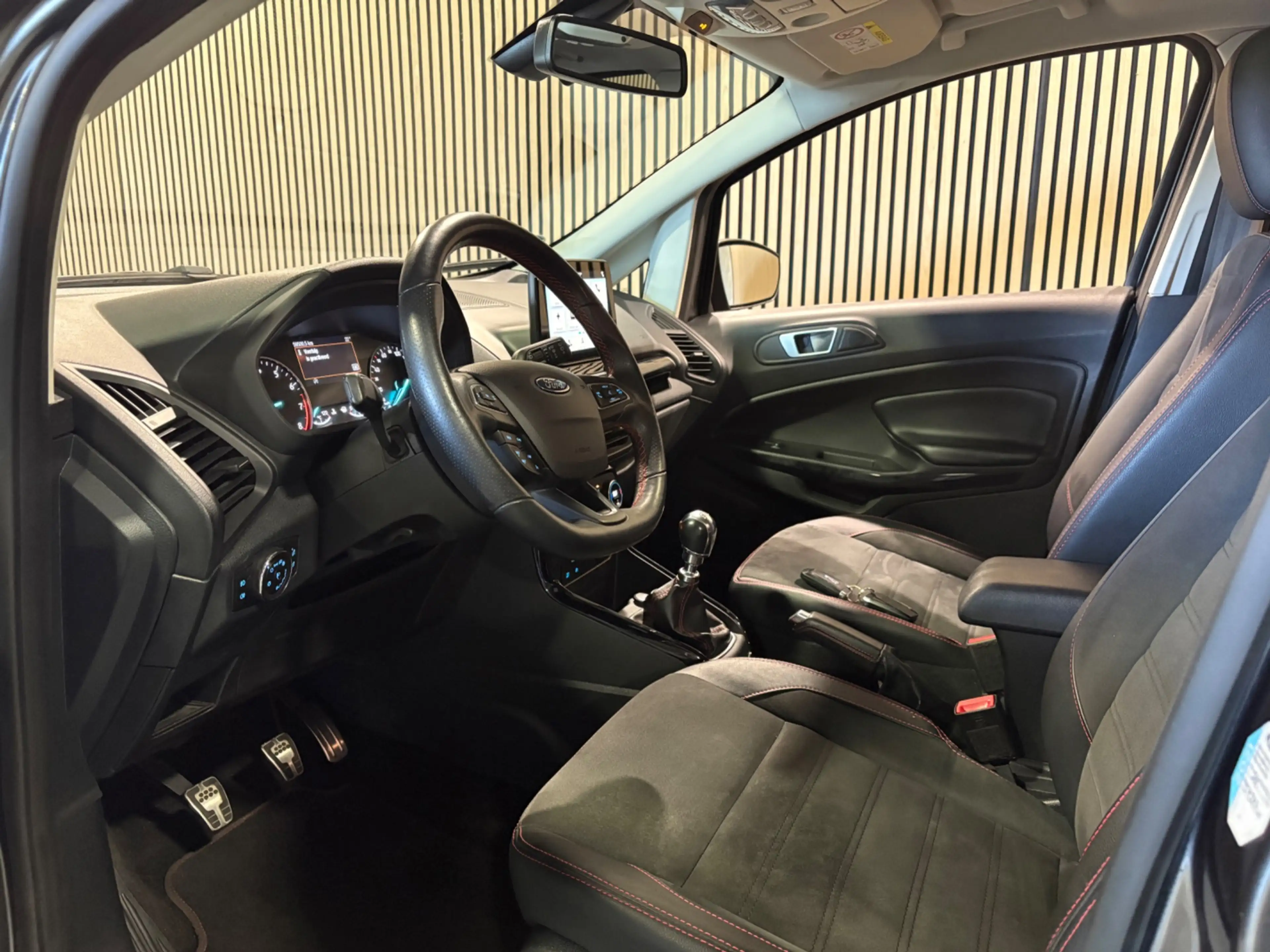 Ford EcoSport 1.0 EcoBoost ST-Line — photo 2