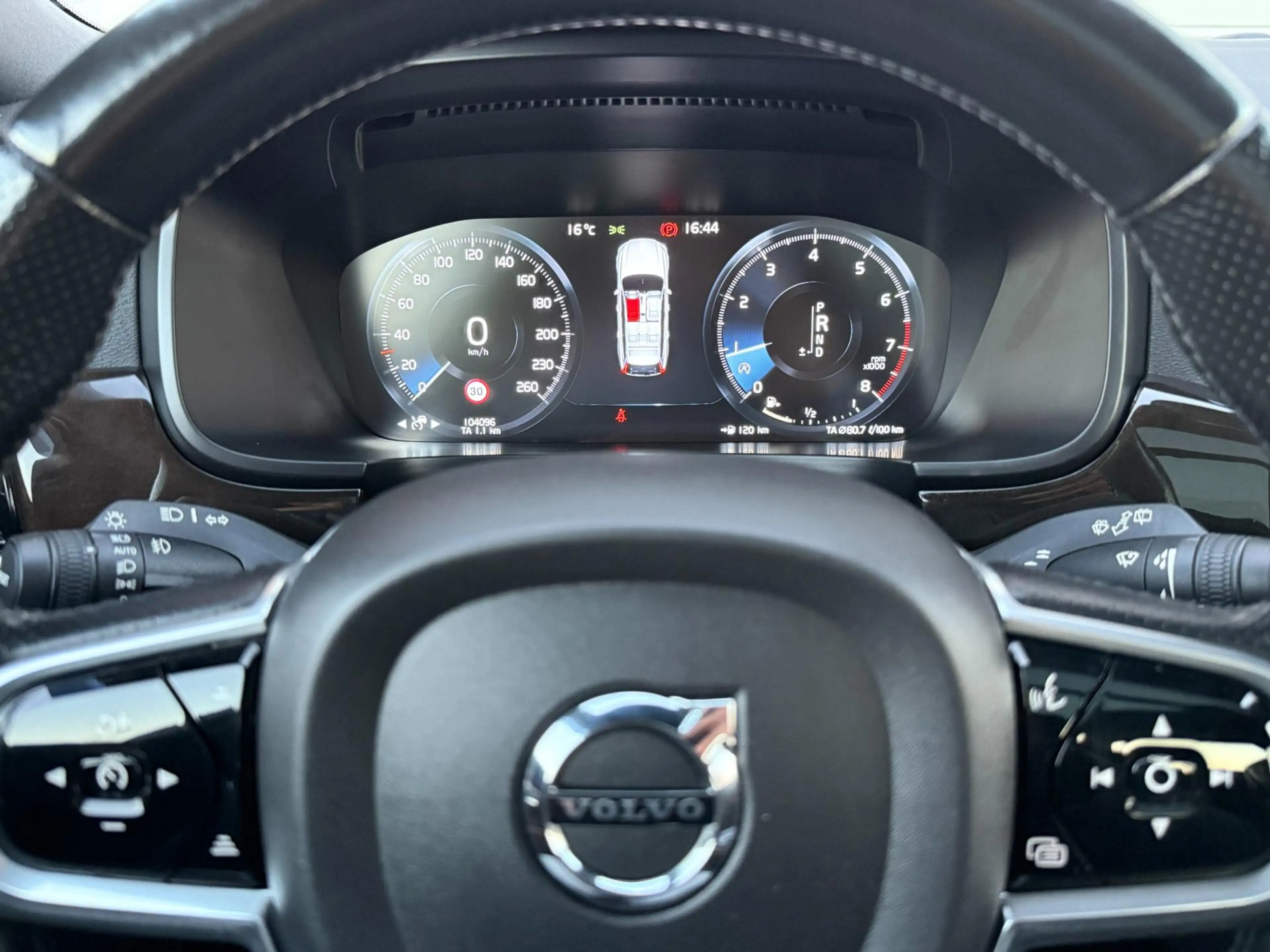Volvo V90 2.0 T5 Inscription! 360° Camera! Pano! Virtual! — photo 10