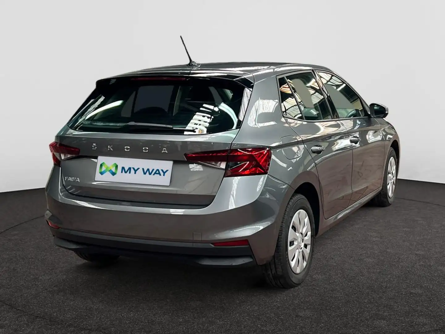 Skoda Fabia Ambition 1.0i 59kW(80cv) 5v Gris - 2