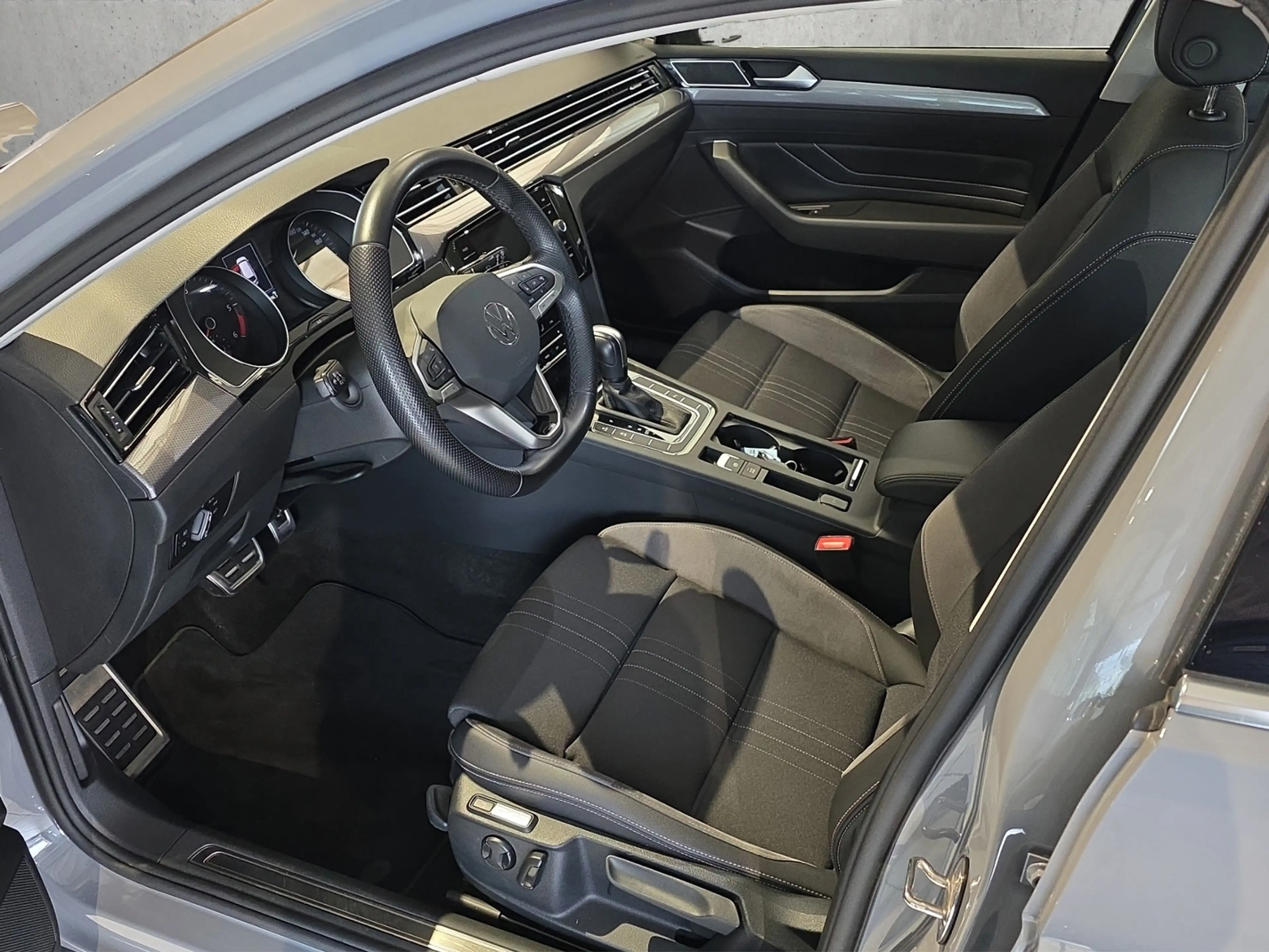 Volkswagen Passat Alltrack 4Motion 2.0 TDI DSG*AHK*ACC* — photo 7