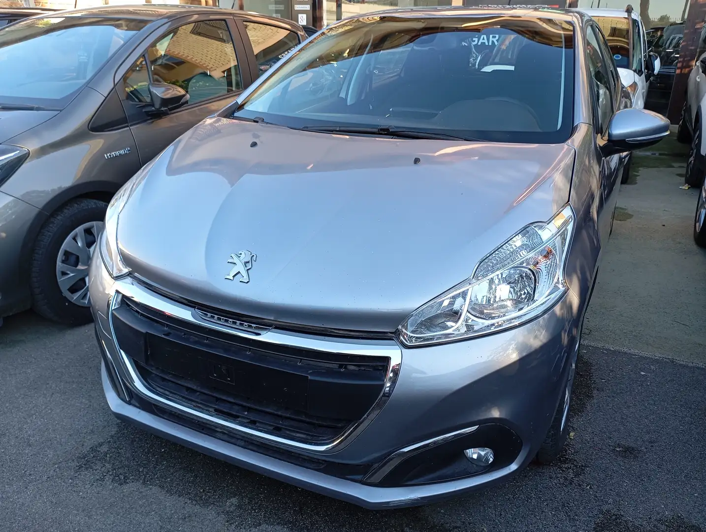Peugeot 208 5P 1.5 BlueHDi 100CV Active Grigio - 1