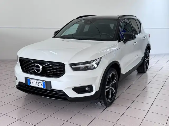 Volvo XC40 XC40 D4 AWD Geartronic R-design