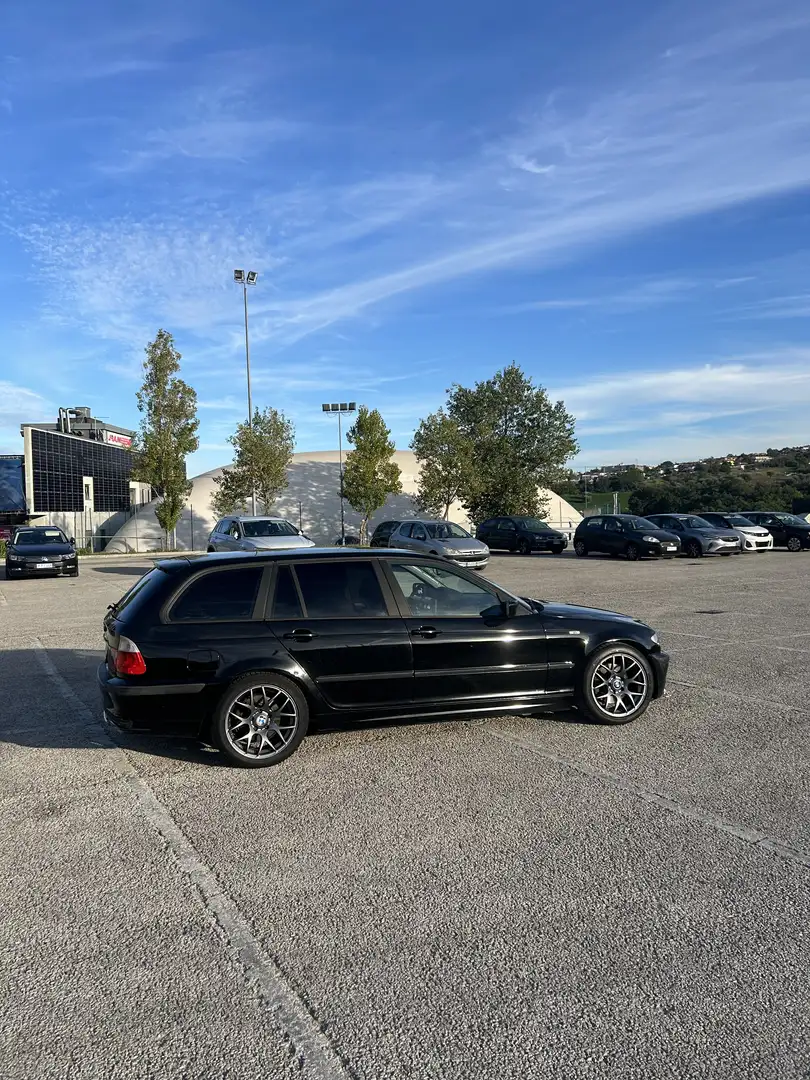 BMW 320 320d Touring - 2