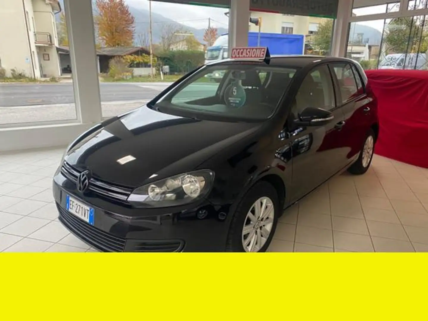 Volkswagen Golf - 1