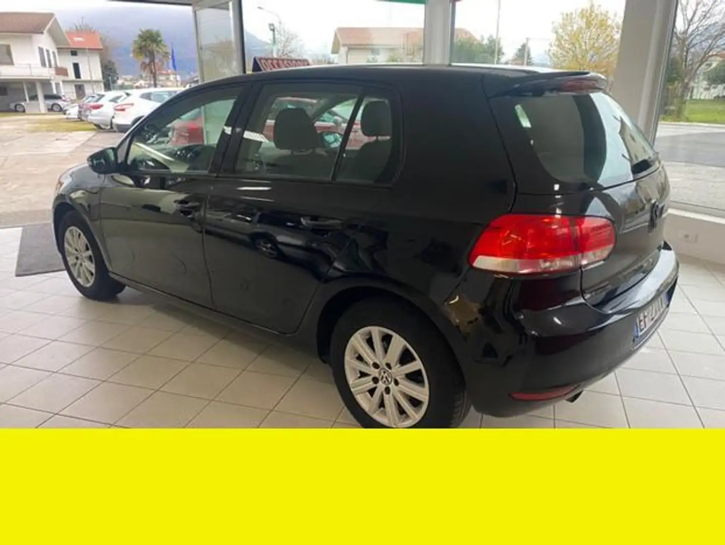 Volkswagen Golf - 2