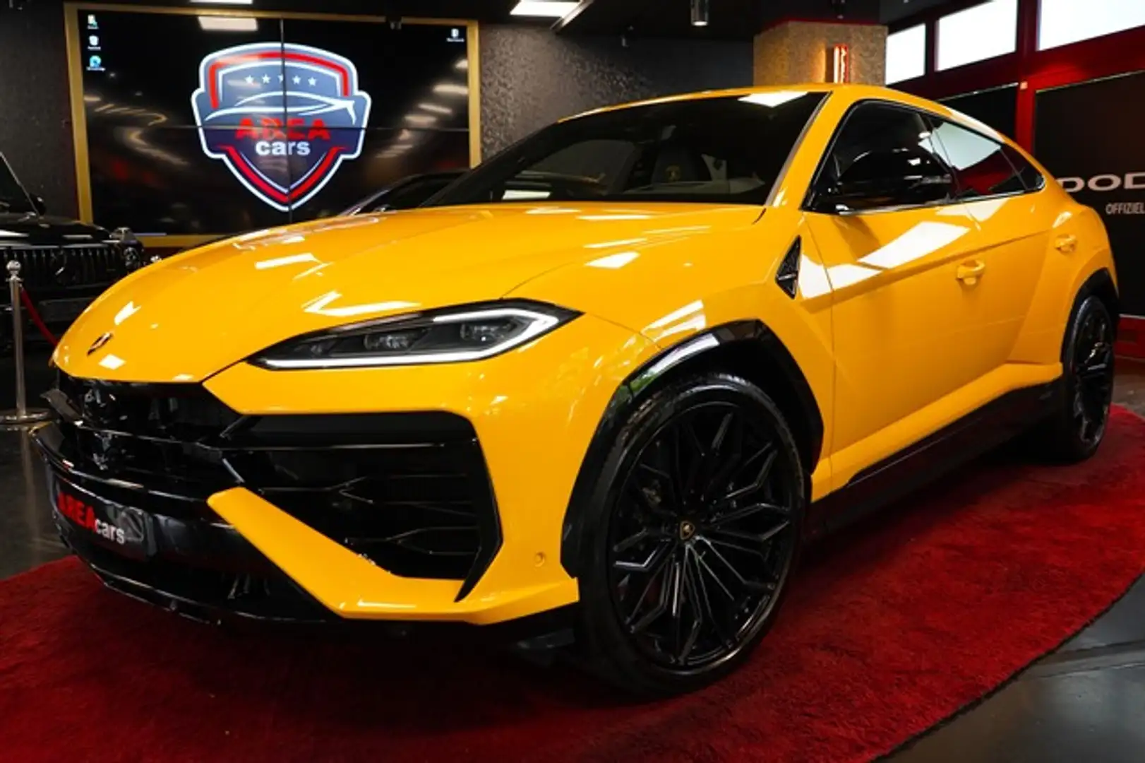 Lamborghini Urus SE STOCK CARBON PANO 360 PD25 Jaune - 1