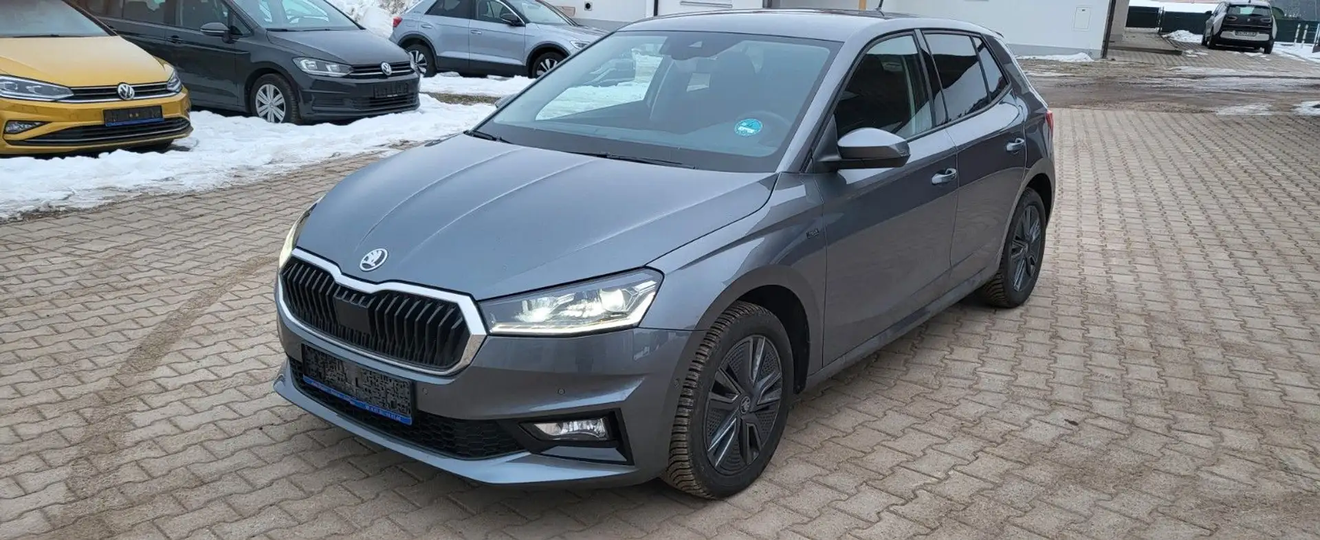 Skoda Fabia Tour - 1