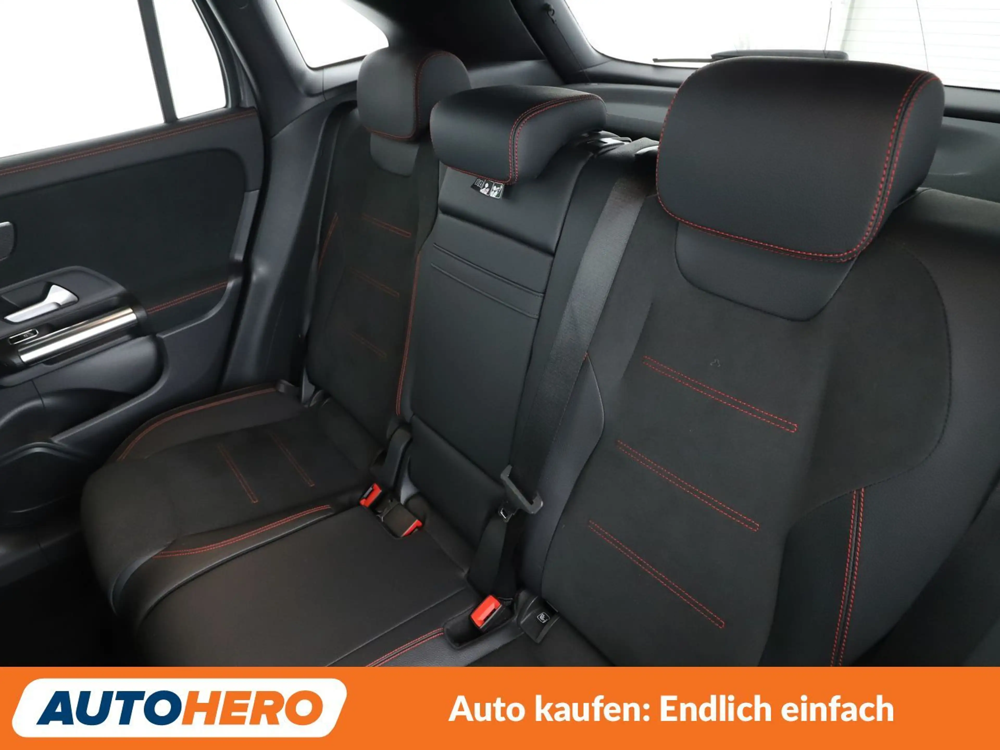 Mercedes-Benz GLA 250 GLA 250 4Matic AMG Line Aut.*LED*TEMPO*PDC*PANO* — photo 14