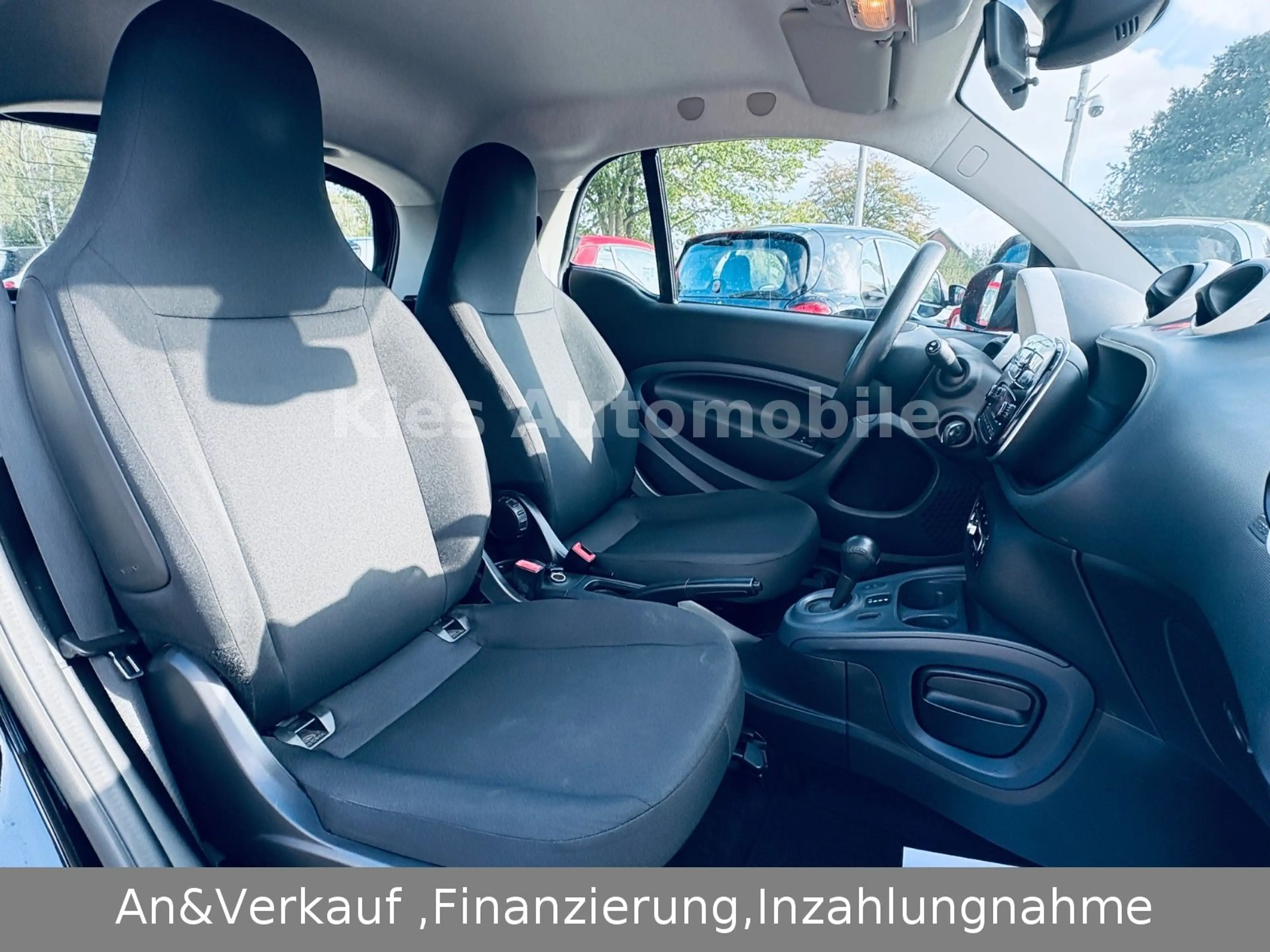 smart forTwo Coupe AUTOMATIK/KLIMA/ALU/TÜV.NEU/LED — photo 14