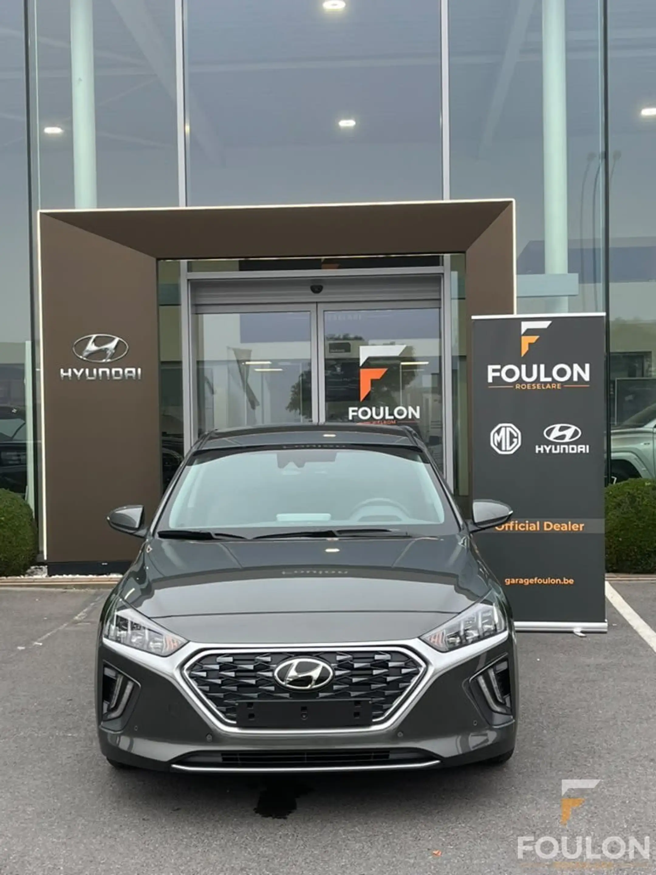 Hyundai IONIQ 1.6 GDi PLUG-IN Shine + Afneembare Trekhaak — photo 2