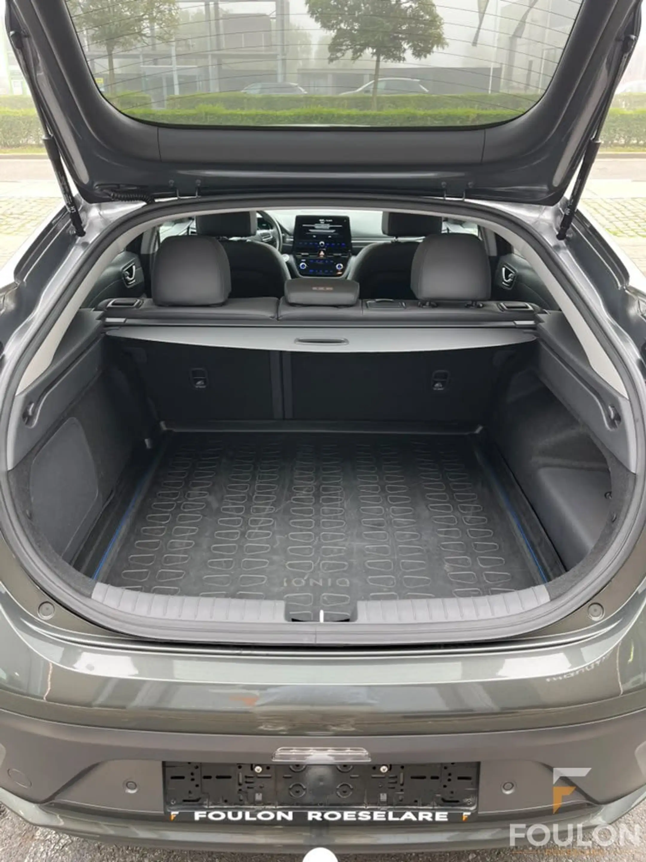 Hyundai IONIQ 1.6 GDi PLUG-IN Shine + Afneembare Trekhaak — photo 7